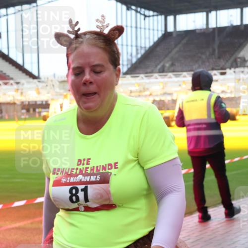 07.12.2025 - St. Pauli X-Mass-Run No. 15 Luisa Fischer http://msf.ph/oto/9381904 07.12.2025 10:47:20 Ziel 15, 81, 58, 81, 221, 231, 479, 485, 639, 821, 823, 824, 921, 1171, 1242, 1359, 1362, 1747, 1750, 1819, 1872, 1875, 2115, 2200, 2488, 2536, 2957, 2965, 2989, 2993, 2998, 3001, 3029, 3123, 3344, 4593 meine-sportfotos.de