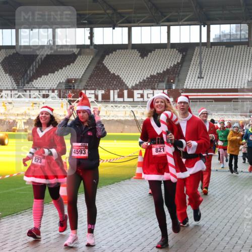 07.12.2025 - St. Pauli X-Mass-Run No. 15 Luisa Fischer http://msf.ph/oto/9381906 07.12.2025 10:47:24 Ziel 823, 4593, 4593, 821, 1750, 58, 81, 221, 231, 821, 823, 824, 921, 1171, 1242, 1359, 1362, 1747, 1750, 1819, 1872, 1875, 2115, 2200, 2488, 2536, 2683, 2684, 2957, 2965, 2989, 2993, 2998, 3001, 3029, 3123, 3344, 4593 meine-sportfotos.de