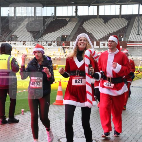 07.12.2025 - St. Pauli X-Mass-Run No. 15 Luisa Fischer http://msf.ph/oto/9381914 07.12.2025 10:47:25 Ziel 3, 4593, 15, 4593, 15, 821, 824, 1750, 58, 81, 221, 231, 821, 823, 824, 921, 1171, 1242, 1359, 1362, 1747, 1750, 1819, 1872, 1875, 2115, 2200, 2488, 2536, 2683, 2684, 2957, 2965, 2989, 2993, 2998, 3001, 3029, 3123, 3344, 4593 meine-sportfotos.de