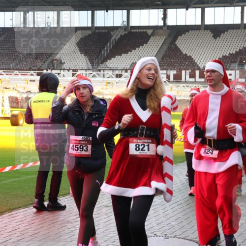 07.12.2025 - St. Pauli X-Mass-Run No. 15 Luisa Fischer http://msf.ph/oto/9381917 07.12.2025 10:47:26 Ziel 7, 4593, 15, 4593, 15, 821, 824, 58, 81, 221, 231, 821, 823, 824, 921, 1171, 1242, 1359, 1362, 1747, 1750, 1819, 1872, 1875, 2115, 2200, 2488, 2536, 2683, 2684, 2957, 2965, 2989, 2993, 3001, 3029, 3123, 3344, 4593 meine-sportfotos.de