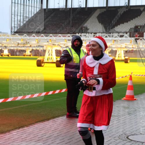 07.12.2025 - St. Pauli X-Mass-Run No. 15 Luisa Fischer http://msf.ph/oto/9381949 07.12.2025 10:47:34 Ziel 20, 58, 60, 81, 231, 309, 522, 523, 821, 823, 824, 1171, 1182, 1359, 1362, 1747, 1750, 1819, 1847, 1848, 1863, 1872, 1875, 2115, 2200, 2488, 2683, 2684, 2957, 2989, 2993, 3029, 3123, 3344, 3360, 4593, 4853, 4868 meine-sportfotos.de