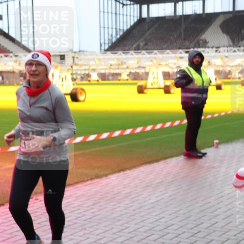 07.12.2025 - St. Pauli X-Mass-Run No. 15 Luisa Fischer http://msf.ph/oto/9381960 07.12.2025 10:47:35 Ziel 17, 60, 81, 231, 309, 522, 523, 821, 823, 824, 1171, 1182, 1359, 1362, 1747, 1750, 1819, 1847, 1848, 1863, 1872, 1875, 2115, 2200, 2683, 2684, 2957, 2989, 2993, 3029, 3101, 3102, 3123, 3344, 3360, 4593, 4853, 4868, 4869 meine-sportfotos.de
