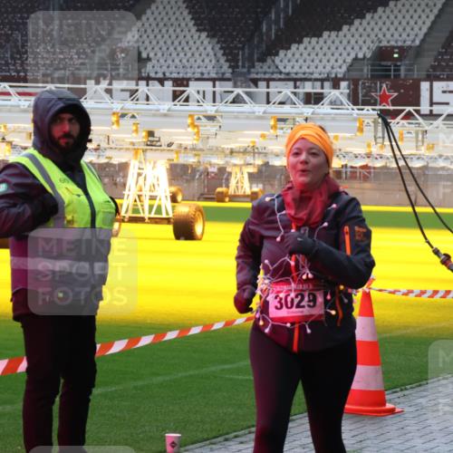 07.12.2025 - St. Pauli X-Mass-Run No. 15 Luisa Fischer http://msf.ph/oto/9381962 07.12.2025 10:47:37 Ziel 3029, 60, 231, 309, 522, 523, 821, 823, 824, 1171, 1182, 1359, 1362, 1747, 1750, 1819, 1847, 1848, 1863, 1872, 1875, 2115, 2200, 2683, 2684, 2957, 2989, 2993, 3029, 3101, 3102, 3104, 3105, 3123, 3344, 3360, 4593, 4853, 4868, 4869 meine-sportfotos.de