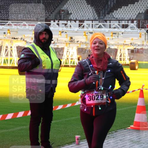 07.12.2025 - St. Pauli X-Mass-Run No. 15 Luisa Fischer http://msf.ph/oto/9381964 07.12.2025 10:47:37 Ziel 610, 3029, 60, 231, 309, 522, 523, 821, 823, 824, 1171, 1182, 1359, 1362, 1747, 1750, 1819, 1847, 1848, 1863, 1872, 1875, 2115, 2200, 2683, 2684, 2957, 2989, 2993, 3029, 3101, 3102, 3104, 3105, 3123, 3344, 3360, 4593, 4853, 4868, 4869 meine-sportfotos.de
