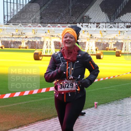 07.12.2025 - St. Pauli X-Mass-Run No. 15 Luisa Fischer http://msf.ph/oto/9381969 07.12.2025 10:47:38 Ziel 3029, 60, 78, 231, 309, 522, 523, 821, 823, 824, 1171, 1182, 1359, 1362, 1747, 1750, 1819, 1847, 1848, 1863, 1872, 1875, 2115, 2200, 2683, 2684, 2957, 2989, 2993, 3029, 3101, 3102, 3104, 3105, 3123, 3344, 3360, 4593, 4853, 4868, 4869 meine-sportfotos.de