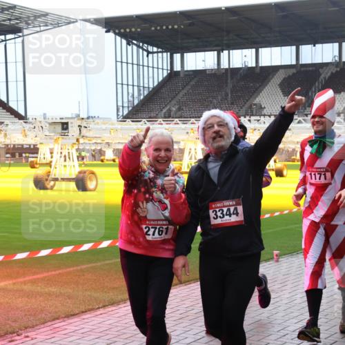 07.12.2025 - St. Pauli X-Mass-Run No. 15 Luisa Fischer http://msf.ph/oto/9382000 07.12.2025 10:47:44 Ziel 15, 2761, 15, 3344, 1171, 60, 78, 231, 309, 522, 523, 821, 823, 824, 1171, 1182, 1359, 1362, 1747, 1750, 1819, 1847, 1848, 1863, 1872, 1875, 2115, 2200, 2683, 2684, 2690, 2957, 3029, 3101, 3102, 3104, 3105, 3123, 3344, 3360, 4593, 4853, 4868, 4869 meine-sportfotos.de