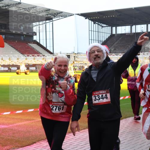 07.12.2025 - St. Pauli X-Mass-Run No. 15 Luisa Fischer http://msf.ph/oto/9382004 07.12.2025 10:47:45 Ziel 15, 2761, 15, 3344, 15, 1171, 60, 78, 231, 309, 522, 523, 821, 823, 824, 1171, 1182, 1359, 1362, 1747, 1750, 1819, 1847, 1848, 1863, 1872, 1875, 2115, 2200, 2683, 2684, 2690, 2957, 3029, 3101, 3102, 3104, 3105, 3123, 3344, 3360, 4853, 4868, 4869 meine-sportfotos.de