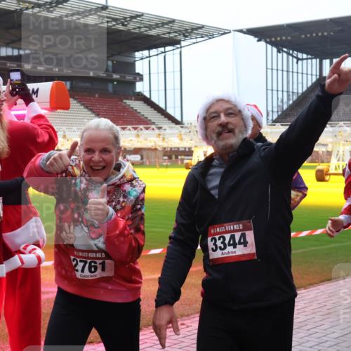 07.12.2025 - St. Pauli X-Mass-Run No. 15 Luisa Fischer http://msf.ph/oto/9382008 07.12.2025 10:47:45 Ziel 15, 2761, 15, 3344, 15, 1171, 60, 78, 231, 309, 522, 523, 821, 823, 824, 1171, 1182, 1359, 1362, 1747, 1750, 1819, 1847, 1848, 1863, 1872, 1875, 2115, 2200, 2683, 2684, 2690, 2957, 3029, 3101, 3102, 3104, 3105, 3123, 3344, 3360, 4853, 4868, 4869 meine-sportfotos.de