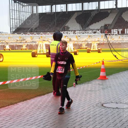 07.12.2025 - St. Pauli X-Mass-Run No. 15 Luisa Fischer http://msf.ph/oto/9382011 07.12.2025 11:20:43 Ziel 3822, 3324, 1020, 1135, 1614, 2132, 2134, 2242, 2305, 2577, 2578, 2581, 2771, 3075, 3129, 3157, 3170, 3309, 3324, 4637 meine-sportfotos.de