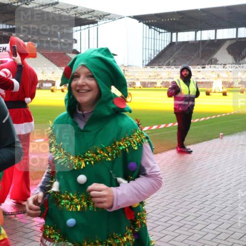 07.12.2025 - St. Pauli X-Mass-Run No. 15 Luisa Fischer http://msf.ph/oto/9382047 07.12.2025 10:47:51 Ziel 22, 60, 78, 231, 309, 522, 523, 1171, 1182, 1747, 1750, 1819, 1847, 1848, 1863, 2115, 2200, 2490, 2566, 2683, 2684, 2690, 2957, 3029, 3101, 3102, 3104, 3105, 3123, 3344, 3360, 4615, 4618, 4853, 4868, 4869 meine-sportfotos.de