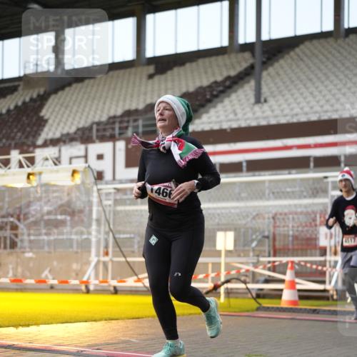 07.12.2025 - St. Pauli X-Mass-Run No. 15 Patografie http://msf.ph/oto/9382101 07.12.2025 10:20:34 Ziel 392, 447, 452, 461, 478, 1016, 1076, 1466, 2187, 3473, 3832, 4490, 4517 meine-sportfotos.de