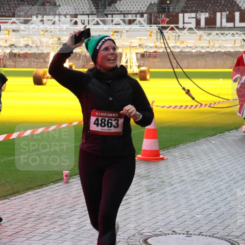 07.12.2025 - St. Pauli X-Mass-Run No. 15 Luisa Fischer http://msf.ph/oto/9382185 07.12.2025 10:48:18 Ziel 15, 4863, 553, 513, 60, 78, 282, 309, 472, 513, 522, 523, 553, 1182, 1195, 1555, 1847, 1848, 1863, 2028, 2146, 2147, 2339, 2490, 2501, 2566, 2608, 2611, 2690, 3018, 3101, 3102, 3104, 3105, 3360, 3598, 4072, 4229, 4615, 4618, 4853, 4863, 4868, 4869 meine-sportfotos.de