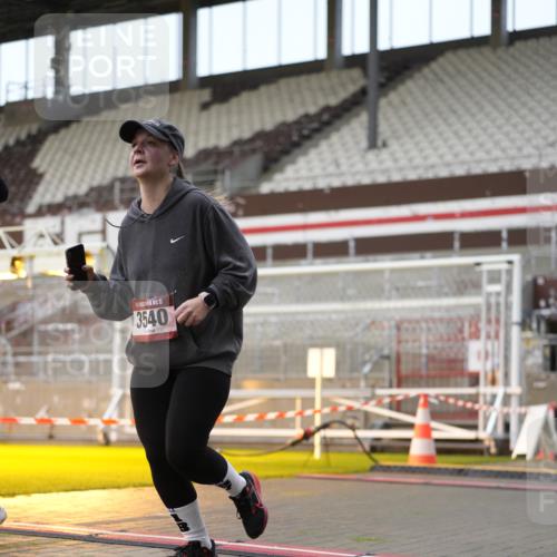 07.12.2025 - St. Pauli X-Mass-Run No. 15 Patografie http://msf.ph/oto/9382339 07.12.2025 10:21:18 Ziel 149, 270, 1326, 1386, 1407, 2173, 2565, 3062, 3091, 3384, 3540, 3541, 3848, 3849, 3984, 3988, 4117, 4338 meine-sportfotos.de