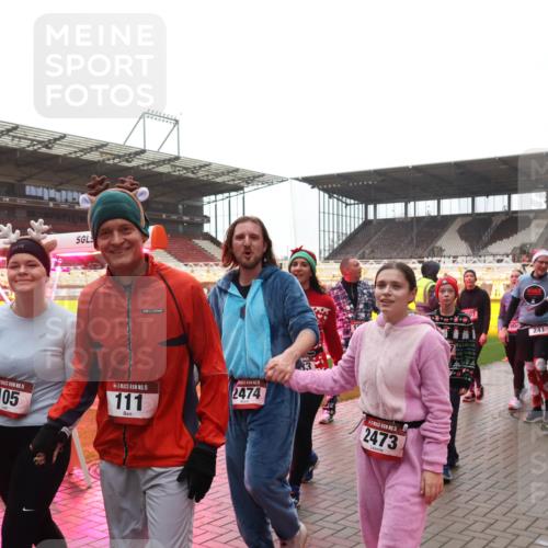07.12.2025 - St. Pauli X-Mass-Run No. 15 Luisa Fischer http://msf.ph/oto/9382358 07.12.2025 11:22:31 Ziel 15, 105, 15, 111, 2474, 33, 15, 2473, 241, 232, 1284, 1297, 1775, 1779, 1904, 1939, 2812, 3474, 3475, 3820, 3821 meine-sportfotos.de