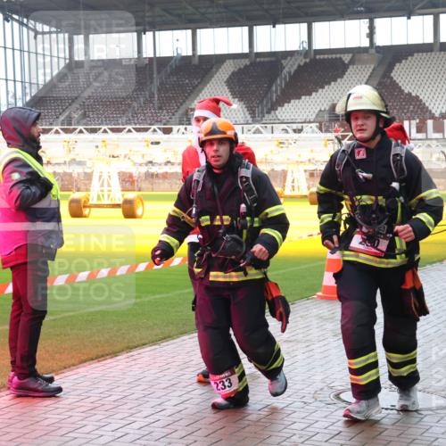 07.12.2025 - St. Pauli X-Mass-Run No. 15 Luisa Fischer http://msf.ph/oto/9382393 07.12.2025 10:49:07 Ziel 233, 2928, 1515, 3019, 233, 290, 379, 577, 590, 592, 633, 876, 935, 1009, 1019, 1087, 1164, 1188, 1189, 1265, 1267, 1515, 1516, 1517, 1521, 1895, 2232, 2233, 2235, 2239, 2241, 2268, 2269, 2512, 2515, 2796, 2797, 2803, 3017, 3019, 3346, 4447, 4598 meine-sportfotos.de