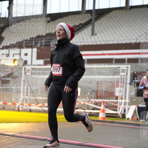 07.12.2025 - St. Pauli X-Mass-Run No. 15 Patografie http://msf.ph/oto/9382436 07.12.2025 10:21:27 Ziel 149, 270, 1326, 2927, 2997, 3062, 3091, 3384, 3540, 3541, 3848, 3849, 3988, 4117, 4158, 4169, 4170 meine-sportfotos.de