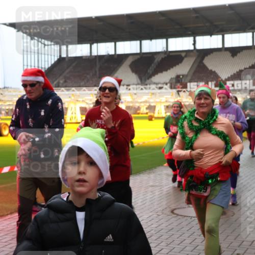 07.12.2025 - St. Pauli X-Mass-Run No. 15 Luisa Fischer http://msf.ph/oto/9382449 07.12.2025 10:49:14 Ziel 3346, 2397, 233, 290, 379, 577, 590, 592, 633, 935, 1009, 1019, 1087, 1155, 1164, 1166, 1188, 1189, 1265, 1267, 1515, 1516, 1517, 1521, 1895, 2232, 2233, 2235, 2239, 2241, 2268, 2269, 2512, 2515, 2796, 2797, 2803, 3017, 3019, 3346, 3369, 4447, 4598 meine-sportfotos.de