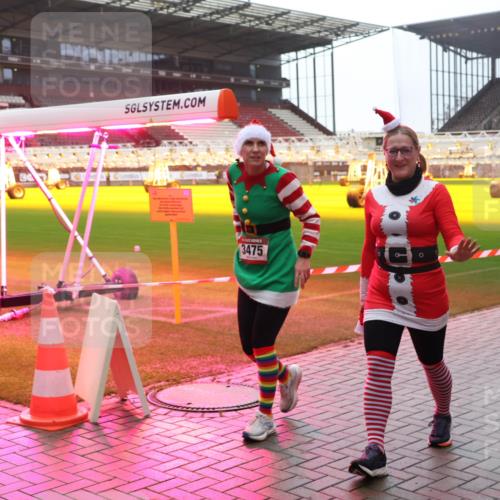 07.12.2025 - St. Pauli X-Mass-Run No. 15 Luisa Fischer http://msf.ph/oto/9382568 07.12.2025 11:23:02 Ziel 3475, 520, 1018, 1349, 1391, 1431, 2550, 2557, 2812, 2985, 3127 meine-sportfotos.de