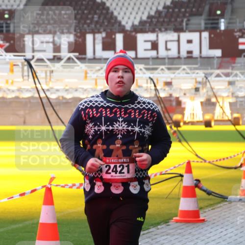 07.12.2025 - St. Pauli X-Mass-Run No. 15 Luisa Fischer http://msf.ph/oto/9382608 07.12.2025 10:49:51 Ziel 1, 15, 2421, 157, 191, 194, 471, 890, 1019, 1155, 1164, 1166, 1179, 1273, 1274, 1370, 1372, 1663, 2299, 2301, 2340, 2341, 2421, 2764, 2765, 2779, 2921, 2933, 3366, 3369 meine-sportfotos.de