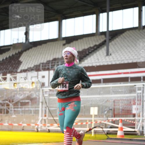 07.12.2025 - St. Pauli X-Mass-Run No. 15 Patografie http://msf.ph/oto/9382633 07.12.2025 10:22:15 Ziel 1371, 2184, 2817, 2818, 2819, 3431, 3736, 4771, 4774, 4781 meine-sportfotos.de