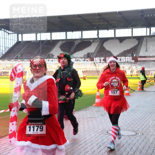 07.12.2025 - St. Pauli X-Mass-Run No. 15 Luisa Fischer http://msf.ph/oto/9382685 07.12.2025 10:50:00 Ziel 15, 1179, 157, 157, 191, 194, 471, 890, 916, 1035, 1155, 1179, 1232, 1273, 1274, 1370, 1372, 1663, 2100, 2201, 2299, 2301, 2338, 2340, 2341, 2421, 2764, 2765, 2777, 2779, 2921, 2933, 3030, 3366, 3369, 3380 meine-sportfotos.de