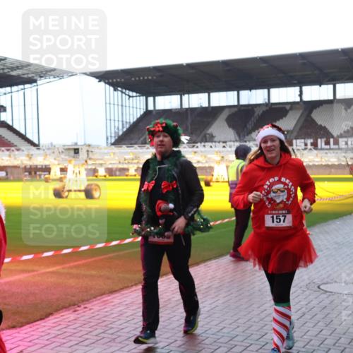 07.12.2025 - St. Pauli X-Mass-Run No. 15 Luisa Fischer http://msf.ph/oto/9382690 07.12.2025 10:50:01 Ziel 157, 157, 191, 194, 471, 890, 916, 1035, 1179, 1232, 1273, 1274, 1370, 1372, 1663, 2100, 2201, 2299, 2301, 2338, 2340, 2341, 2421, 2764, 2765, 2777, 2779, 2921, 2933, 3026, 3030, 3366, 3369, 3380 meine-sportfotos.de