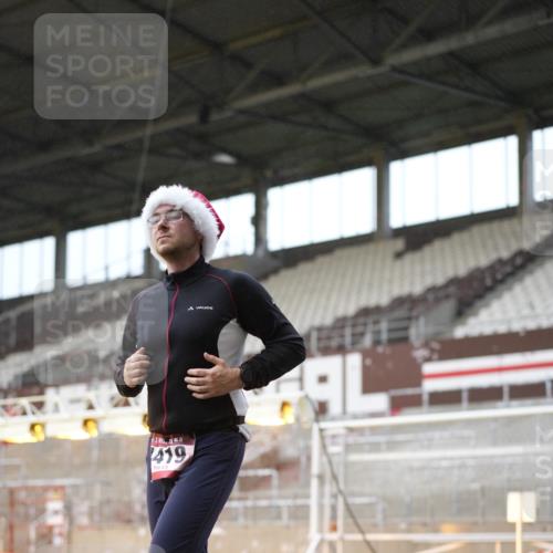 07.12.2025 - St. Pauli X-Mass-Run No. 15 Patografie http://msf.ph/oto/9382698 07.12.2025 10:22:38 Ziel 715, 739, 794, 1636, 4407, 4411, 4419, 4509, 4539 meine-sportfotos.de