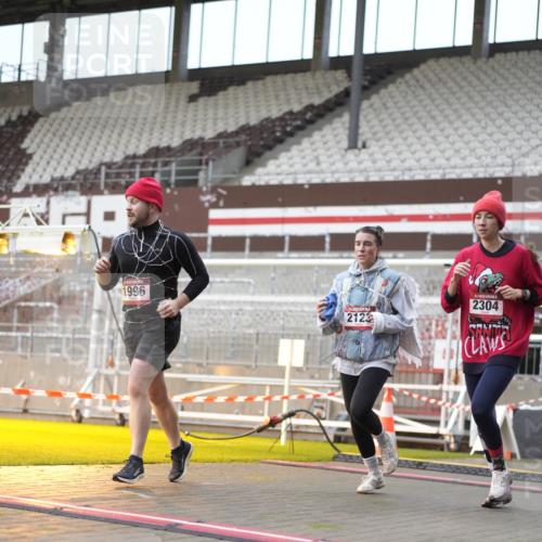 07.12.2025 - St. Pauli X-Mass-Run No. 15 Patografie http://msf.ph/oto/9382792 07.12.2025 10:22:57 Ziel 794, 1996, 2123, 2304, 2638, 3780, 4287 meine-sportfotos.de