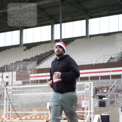 07.12.2025 - St. Pauli X-Mass-Run No. 15 Patografie http://msf.ph/oto/9382896 07.12.2025 10:23:17 Ziel 2508, 2511, 3052, 3078, 3079, 4005, 4141, 4458 meine-sportfotos.de