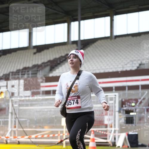07.12.2025 - St. Pauli X-Mass-Run No. 15 Patografie http://msf.ph/oto/9383052 07.12.2025 10:23:47 Ziel 1104, 2603, 2634, 3968, 4043, 4139, 4144, 4203, 4377, 4378, 4765 meine-sportfotos.de