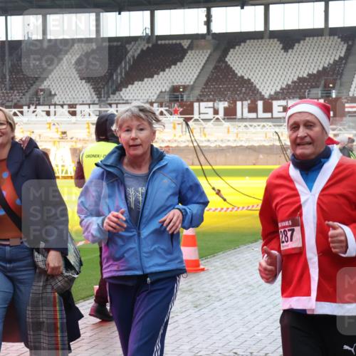 07.12.2025 - St. Pauli X-Mass-Run No. 15 Luisa Fischer http://msf.ph/oto/9383056 07.12.2025 10:51:41 Ziel 15, 287, 4881, 249, 381, 564, 769, 1047, 1093, 1691, 2642, 2643, 2674, 2737, 2738, 2959, 3199, 3342, 4535, 4537, 4881 meine-sportfotos.de