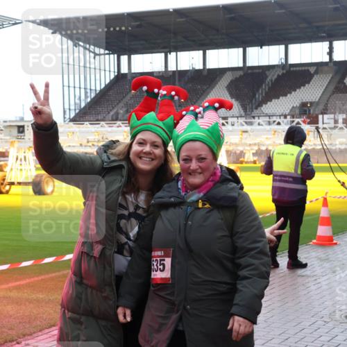 07.12.2025 - St. Pauli X-Mass-Run No. 15 Luisa Fischer http://msf.ph/oto/9383122 07.12.2025 10:51:59 Ziel 5, 535, 275, 328, 1047, 1093, 1964, 1984, 2103, 2105, 2327, 2332, 2553, 2593, 2607, 2642, 2643, 2674, 2836, 2837, 2959, 3199, 3223, 3228, 3342, 4862 meine-sportfotos.de
