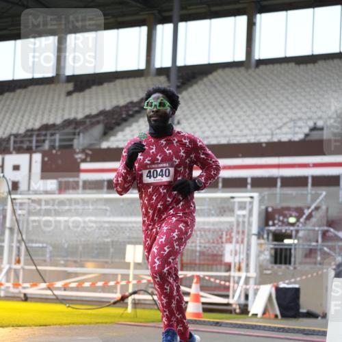 07.12.2025 - St. Pauli X-Mass-Run No. 15 Patografie http://msf.ph/oto/9383149 07.12.2025 10:24:06 Ziel 711, 897, 4040, 4203, 4479, 4765 meine-sportfotos.de