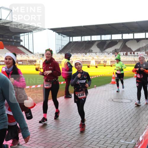 07.12.2025 - St. Pauli X-Mass-Run No. 15 Luisa Fischer http://msf.ph/oto/9383157 07.12.2025 11:25:20 Ziel 15, 2399, 2447, 2448, 3314, 470, 473, 705, 1320, 1346, 1384, 1427, 1527, 1544, 1752, 1855, 1858, 1961, 2151, 2193, 2399, 2400, 2402, 2447, 2448, 2480, 2852, 2859, 2869, 2981, 2990, 3092, 3126, 3193, 3194, 3195, 3306, 3314, 4632, 5003 meine-sportfotos.de