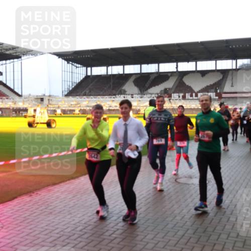 07.12.2025 - St. Pauli X-Mass-Run No. 15 Luisa Fischer http://msf.ph/oto/9383159 07.12.2025 10:52:09 Ziel 769, 1, 275, 328, 1047, 1964, 1982, 1984, 2103, 2105, 2165, 2287, 2289, 2327, 2332, 2553, 2592, 2593, 2607, 2642, 2643, 2674, 2836, 2837, 2959, 3223, 3228, 4550, 4862 meine-sportfotos.de