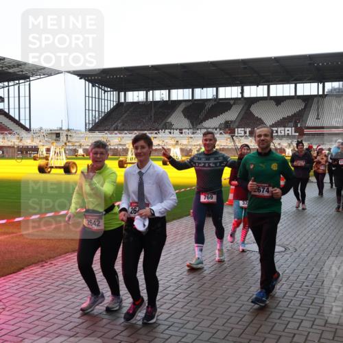 07.12.2025 - St. Pauli X-Mass-Run No. 15 Luisa Fischer http://msf.ph/oto/9383162 07.12.2025 10:52:09 Ziel 2642, 26, 769, 32, 2674, 232, 275, 328, 1047, 1964, 1982, 1984, 2103, 2105, 2165, 2287, 2289, 2327, 2332, 2553, 2592, 2593, 2607, 2642, 2643, 2674, 2836, 2837, 2959, 3223, 3228, 4550, 4862 meine-sportfotos.de