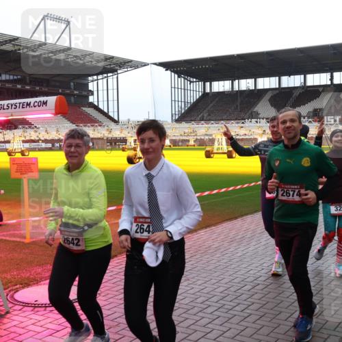 07.12.2025 - St. Pauli X-Mass-Run No. 15 Luisa Fischer http://msf.ph/oto/9383167 07.12.2025 10:52:10 Ziel 2642, 264, 5, 2674, 328, 23321, 2105, 275, 328, 1047, 1964, 1982, 1984, 2103, 2105, 2165, 2287, 2289, 2327, 2332, 2553, 2592, 2593, 2607, 2642, 2643, 2661, 2674, 2836, 2837, 2959, 3223, 3228, 4550, 4862 meine-sportfotos.de