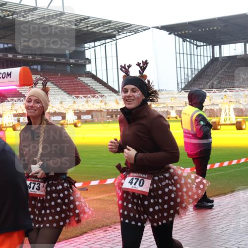 07.12.2025 - St. Pauli X-Mass-Run No. 15 Luisa Fischer http://msf.ph/oto/9383179 07.12.2025 11:25:26 Ziel 5, 473, 15, 470, 470, 473, 705, 1320, 1346, 1384, 1427, 1527, 1544, 1752, 1855, 1858, 1961, 2151, 2193, 2244, 2447, 2448, 2480, 2852, 2859, 2869, 2981, 2990, 3126, 3193, 3194, 3195, 3306, 3314, 4632, 5003 meine-sportfotos.de