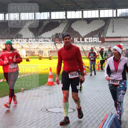 07.12.2025 - St. Pauli X-Mass-Run No. 15 Luisa Fischer http://msf.ph/oto/9383224 07.12.2025 11:25:31 Ziel 9000, 3195, 2606, 4632, 2990, 2605, 470, 473, 705, 1320, 1346, 1384, 1427, 1527, 1544, 1752, 1855, 1858, 1961, 2151, 2193, 2244, 2447, 2448, 2859, 2869, 2981, 2990, 3126, 3193, 3194, 3195, 3290, 3296, 3301, 3306, 3314, 4101, 4632, 5003 meine-sportfotos.de