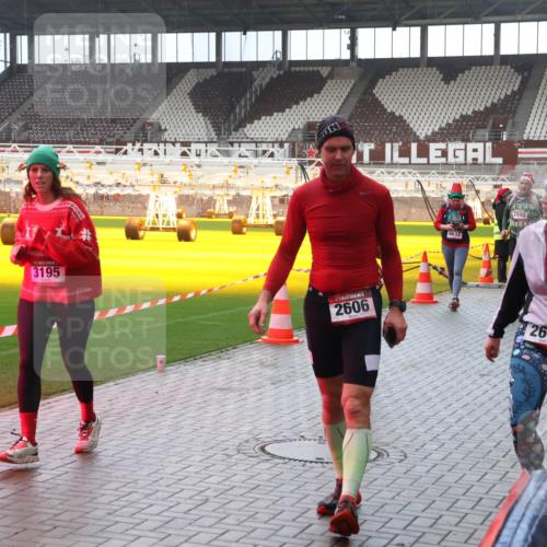 07.12.2025 - St. Pauli X-Mass-Run No. 15 Luisa Fischer http://msf.ph/oto/9383227 07.12.2025 11:25:32 Ziel 60000, 3195, 2606, 4632, 2990, 2605, 470, 473, 705, 1346, 1384, 1427, 1527, 1544, 1752, 1855, 1858, 1961, 2151, 2193, 2244, 2447, 2859, 2869, 2981, 2990, 3126, 3193, 3195, 3290, 3296, 3301, 3306, 3314, 4101, 4632, 5003 meine-sportfotos.de
