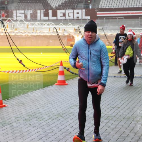 07.12.2025 - St. Pauli X-Mass-Run No. 15 Luisa Fischer http://msf.ph/oto/9383255 07.12.2025 10:13:34 Ziel 139, 2711, 1733, 9, 18, 80, 938, 1044, 1062, 1126, 1220, 1397, 1733, 2687, 2711, 2712, 3040, 3428, 3514, 3551, 3557, 3588, 3589, 3799, 3834, 3836, 4081, 4082, 4083, 4487, 4664 meine-sportfotos.de