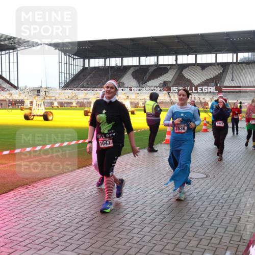 07.12.2025 - St. Pauli X-Mass-Run No. 15 Luisa Fischer http://msf.ph/oto/9383284 07.12.2025 10:52:26 Ziel 00, 1047, 2836, 1964, 2737, 27, 275, 328, 499, 506, 654, 931, 1047, 1098, 1964, 1982, 1984, 2103, 2105, 2165, 2287, 2289, 2327, 2332, 2553, 2592, 2593, 2607, 2661, 2836, 2837, 2959, 3223, 3228, 4550, 4797, 4862, 4864, 4865, 4866, 4879, 4880 meine-sportfotos.de