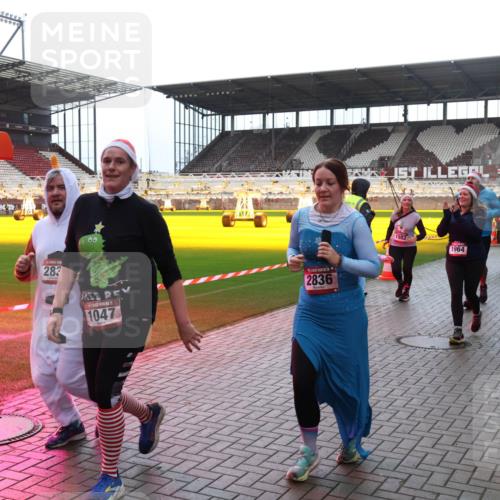 07.12.2025 - St. Pauli X-Mass-Run No. 15 Luisa Fischer http://msf.ph/oto/9383294 07.12.2025 10:52:27 Ziel 00, 283, 1047, 2836, 1982, 1964, 2737, 27, 275, 328, 499, 506, 654, 931, 1047, 1098, 1964, 1982, 1984, 2103, 2105, 2165, 2287, 2289, 2327, 2332, 2553, 2592, 2593, 2607, 2661, 2836, 2837, 3223, 3228, 4550, 4797, 4862, 4864, 4865, 4866, 4879, 4880 meine-sportfotos.de
