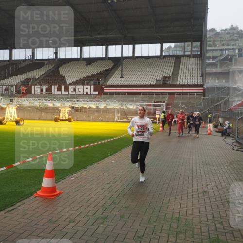 07.12.2025 - St. Pauli X-Mass-Run No. 15 Fabian Wolf http://msf.ph/oto/9383318 07.12.2025 10:10:53 Ziel 57, 979, 983, 1148, 1149, 1150, 1426, 1768, 2530, 4885 meine-sportfotos.de
