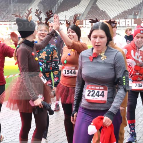 07.12.2025 - St. Pauli X-Mass-Run No. 15 Luisa Fischer http://msf.ph/oto/9383384 07.12.2025 11:25:54 Ziel 15, 1544, 15, 15, 2244, 705, 470, 473, 1334, 1339, 1379, 1388, 1527, 1544, 1593, 1672, 1855, 1858, 1961, 2151, 2193, 2244, 2498, 2981, 2990, 3126, 3290, 3296, 3301, 4101, 4654, 4825, 5003 meine-sportfotos.de