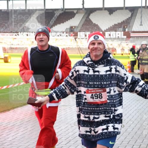 07.12.2025 - St. Pauli X-Mass-Run No. 15 Luisa Fischer http://msf.ph/oto/9383386 07.12.2025 10:52:45 Ziel 15, 498, 27, 499, 506, 654, 931, 1098, 1964, 1982, 1984, 2165, 2287, 2289, 2592, 2661, 2836, 2837, 4550, 4797, 4864, 4865, 4866, 4879, 4880, 4882 meine-sportfotos.de