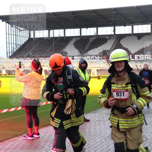 07.12.2025 - St. Pauli X-Mass-Run No. 15 Luisa Fischer http://msf.ph/oto/9383428 07.12.2025 10:52:52 Ziel 15, 931, 879, 287, 4866, 27, 499, 506, 654, 931, 1098, 1305, 2287, 2289, 2592, 2661, 4550, 4797, 4864, 4865, 4866, 4879, 4880, 4882 meine-sportfotos.de