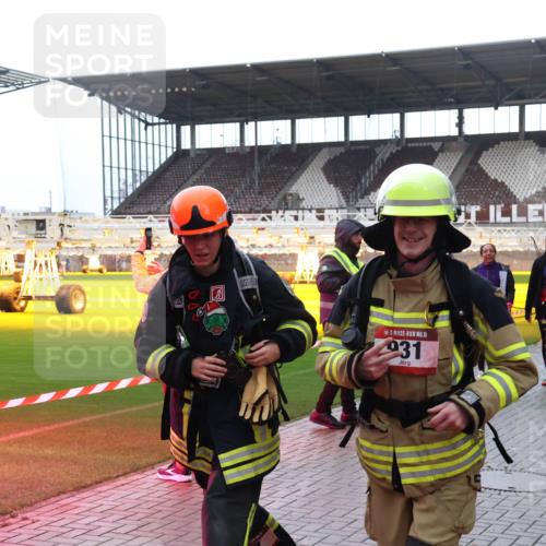 07.12.2025 - St. Pauli X-Mass-Run No. 15 Luisa Fischer http://msf.ph/oto/9383431 07.12.2025 10:52:52 Ziel 15, 931, 4879, 27, 499, 506, 654, 931, 1098, 1305, 2287, 2289, 2592, 2661, 4550, 4797, 4864, 4865, 4866, 4879, 4880, 4882 meine-sportfotos.de