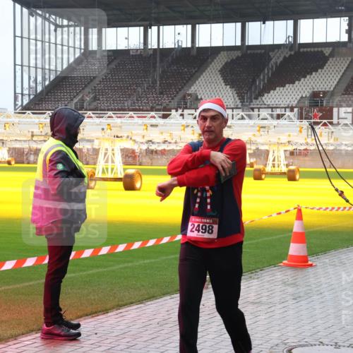 07.12.2025 - St. Pauli X-Mass-Run No. 15 Luisa Fischer http://msf.ph/oto/9383440 07.12.2025 11:26:01 Ziel 15, 2498, 1334, 1339, 1379, 1388, 1527, 1544, 1593, 1672, 1961, 2055, 2151, 2244, 2498, 3050, 3051, 3126, 3290, 3296, 3301, 4101, 4654, 4825, 5003 meine-sportfotos.de