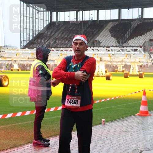 07.12.2025 - St. Pauli X-Mass-Run No. 15 Luisa Fischer http://msf.ph/oto/9383445 07.12.2025 11:26:02 Ziel 15, 2498, 1334, 1339, 1379, 1388, 1544, 1593, 1672, 1961, 2055, 2151, 2244, 2498, 3050, 3051, 3126, 3290, 3296, 3301, 4101, 4654, 4825, 5003 meine-sportfotos.de